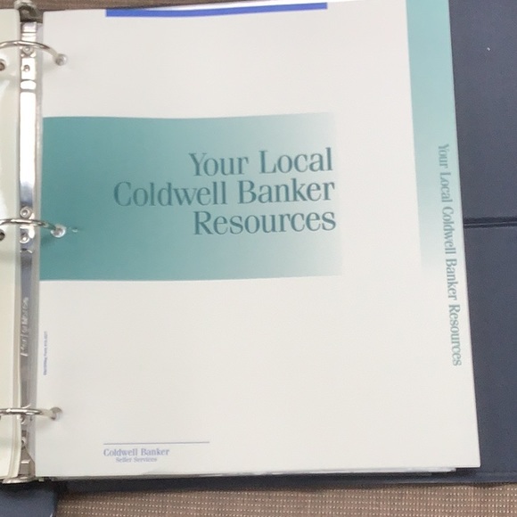 Real Estate COLDWELL BANKER STAND UP PRESENTATION BINDER 7 tabs 3 ring Realtor - Picture 11 of 13